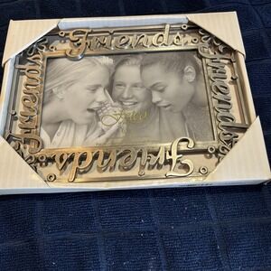 4" by 6" FETCO "FRIENDS" PHOTO FRAME Pewter Look - Brand New In Box,Vintage 2005